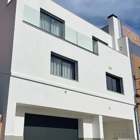 Apartment T2 Encantador Com Varanda E Terraco *