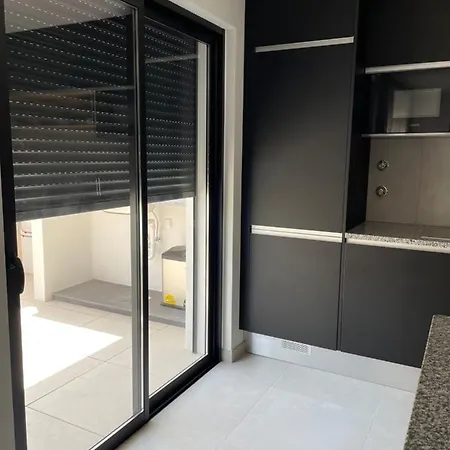 Apartment T2 Encantador Com Varanda E Terraco *